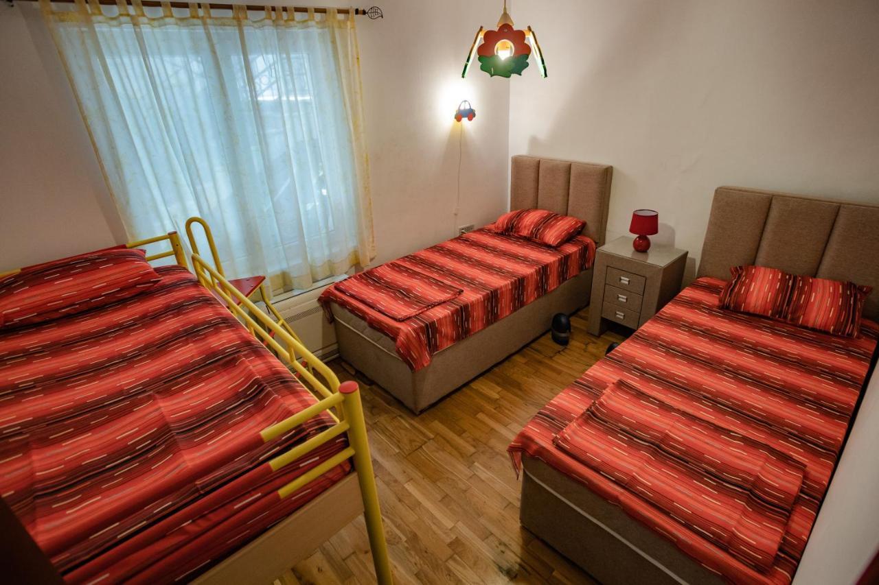 Ana Apartment โกตอร์ ภายนอก รูปภาพ