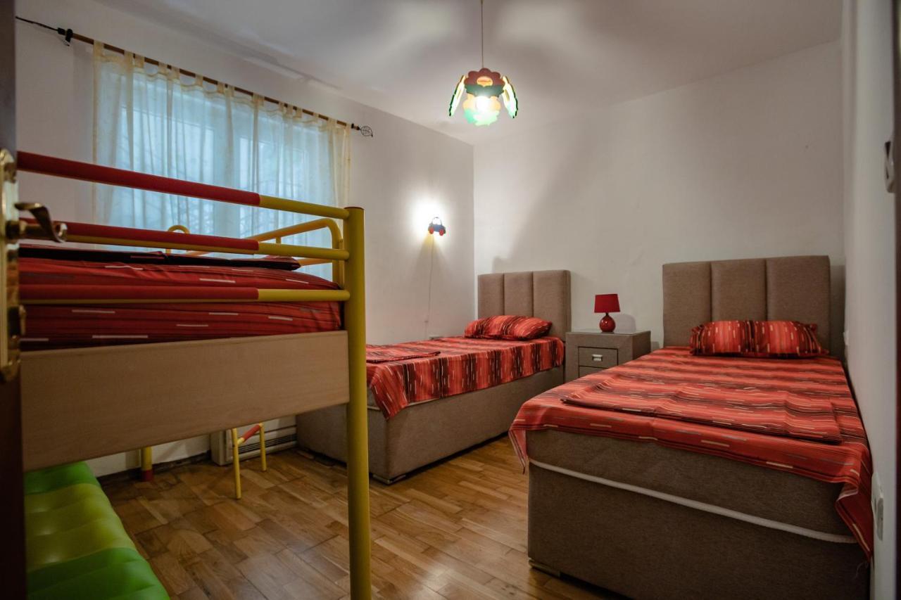 Ana Apartment โกตอร์ ภายนอก รูปภาพ