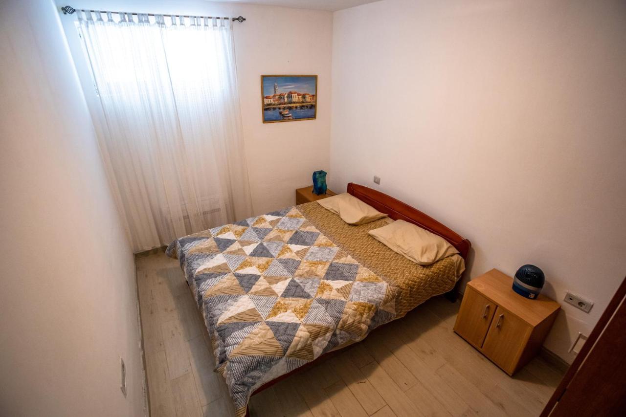 Ana Apartment โกตอร์ ภายนอก รูปภาพ